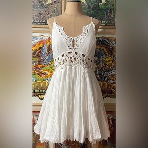 Free People white crochet dress size large